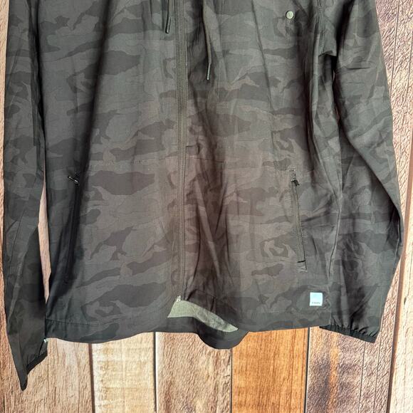 Vuori Jacket Outdoor Trainer Shell Black Camo Hooded Water Resistant Medium - Picture 4 of 8